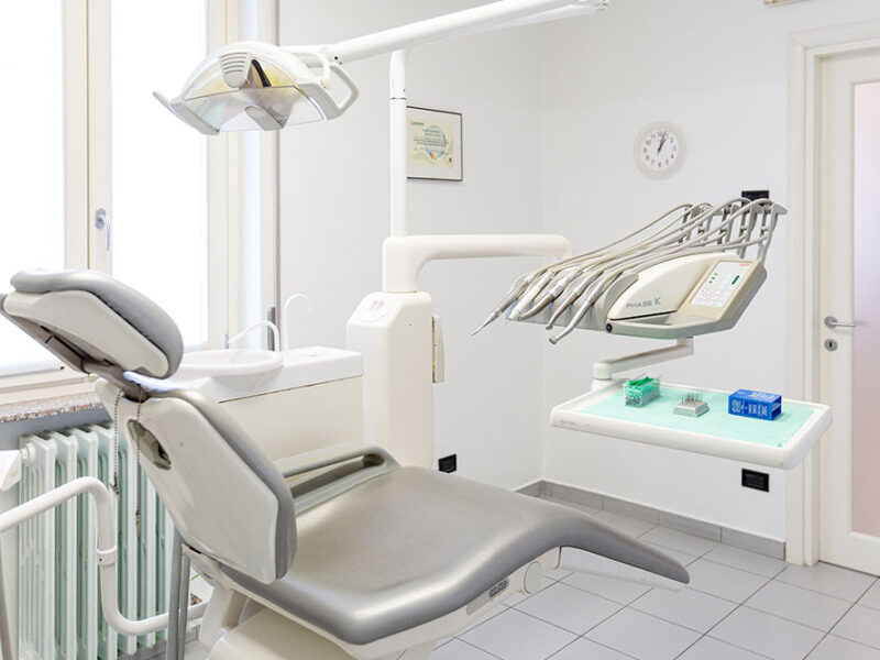 studio dentistico porro artusa poltroncinia e strumentistica dentale studio dentistico porro artusa poltroncinia e strumentistica dentale