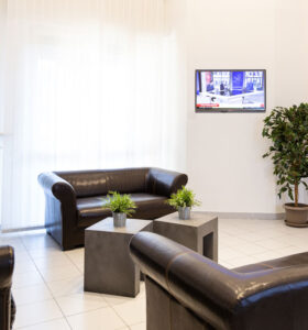 studio dentistico porro artusa sala dattesa studio dentistico porro artusa sala dattesa